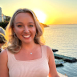 Meet your Posher, Carmela